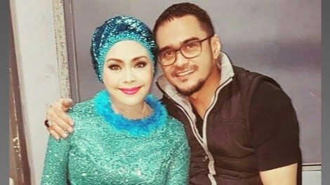 dongeng putri cantik dan pangeran tampan Tak Banyak yang Tahu Suami Iyeth Bustami Sangat Tampan 