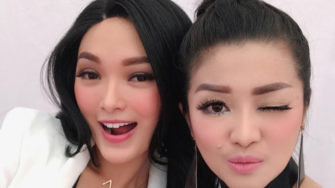  Fitri  Carlina Doakan Zaskia  Gotik